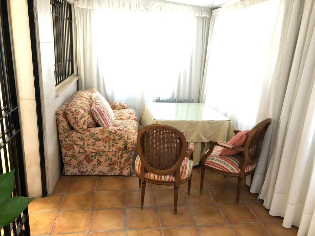 Alojamiento Ronda De Los Tejares Cordoue Extérieur photo